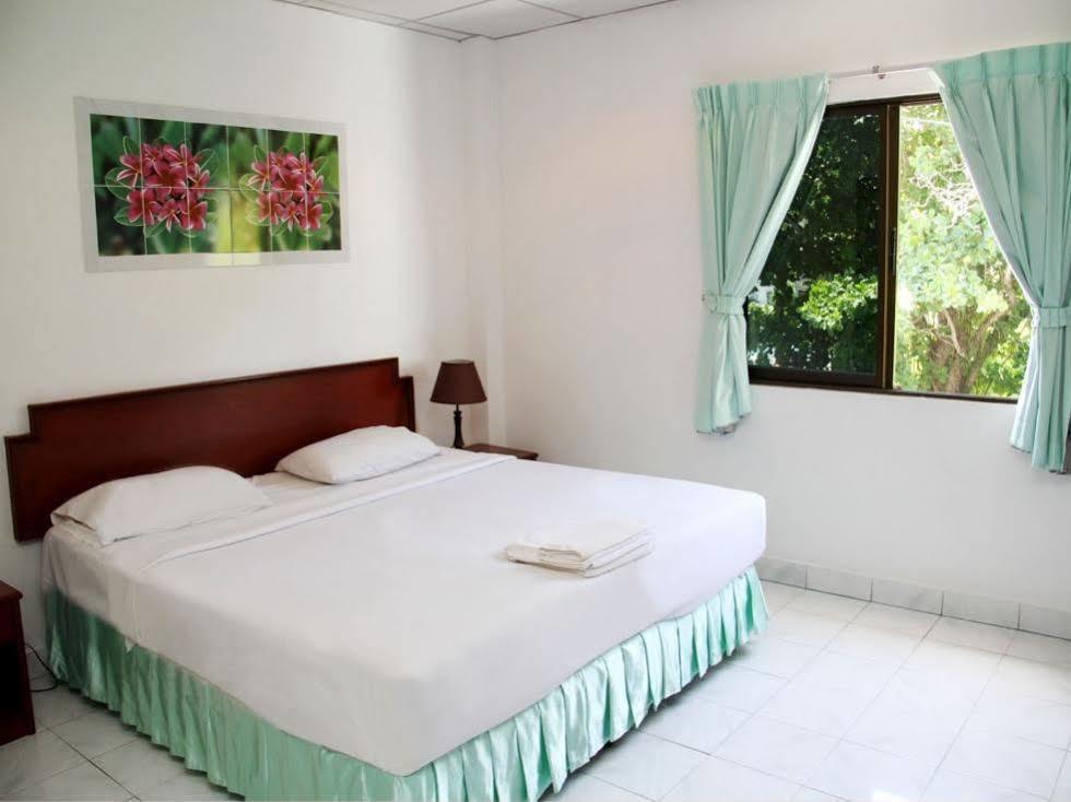 Welcome Inn Hotel @ Karon Beach. Single Room From Only 500 Baht Phuket Kültér fotó