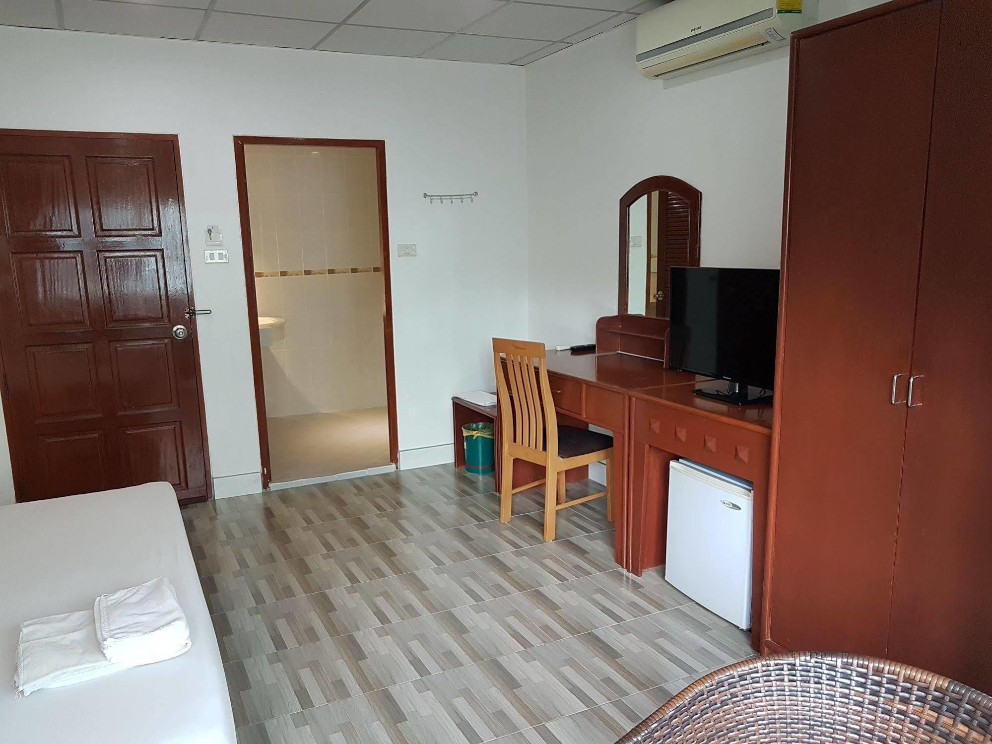 Welcome Inn Hotel @ Karon Beach. Single Room From Only 500 Baht Phuket Kültér fotó
