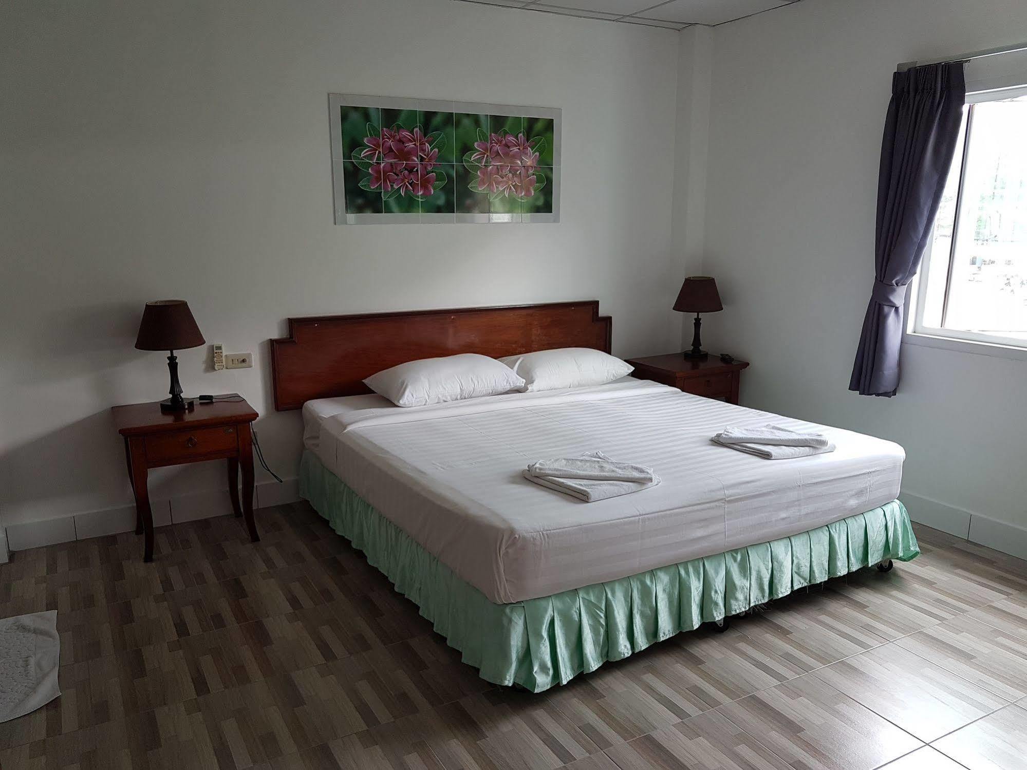Welcome Inn Hotel @ Karon Beach. Single Room From Only 500 Baht Phuket Kültér fotó