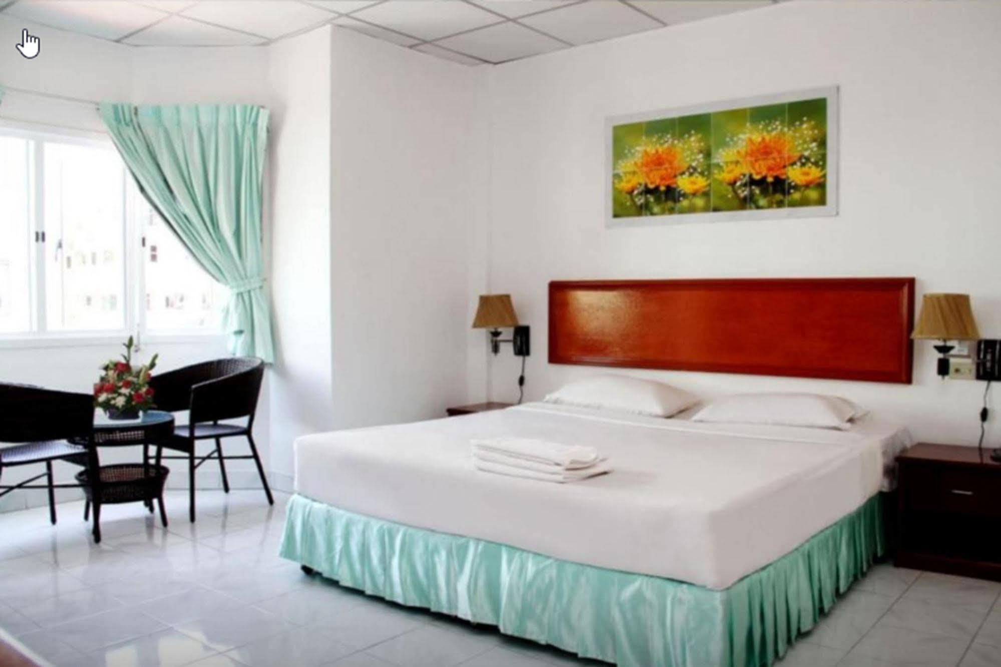 Welcome Inn Hotel @ Karon Beach. Single Room From Only 500 Baht Phuket Kültér fotó